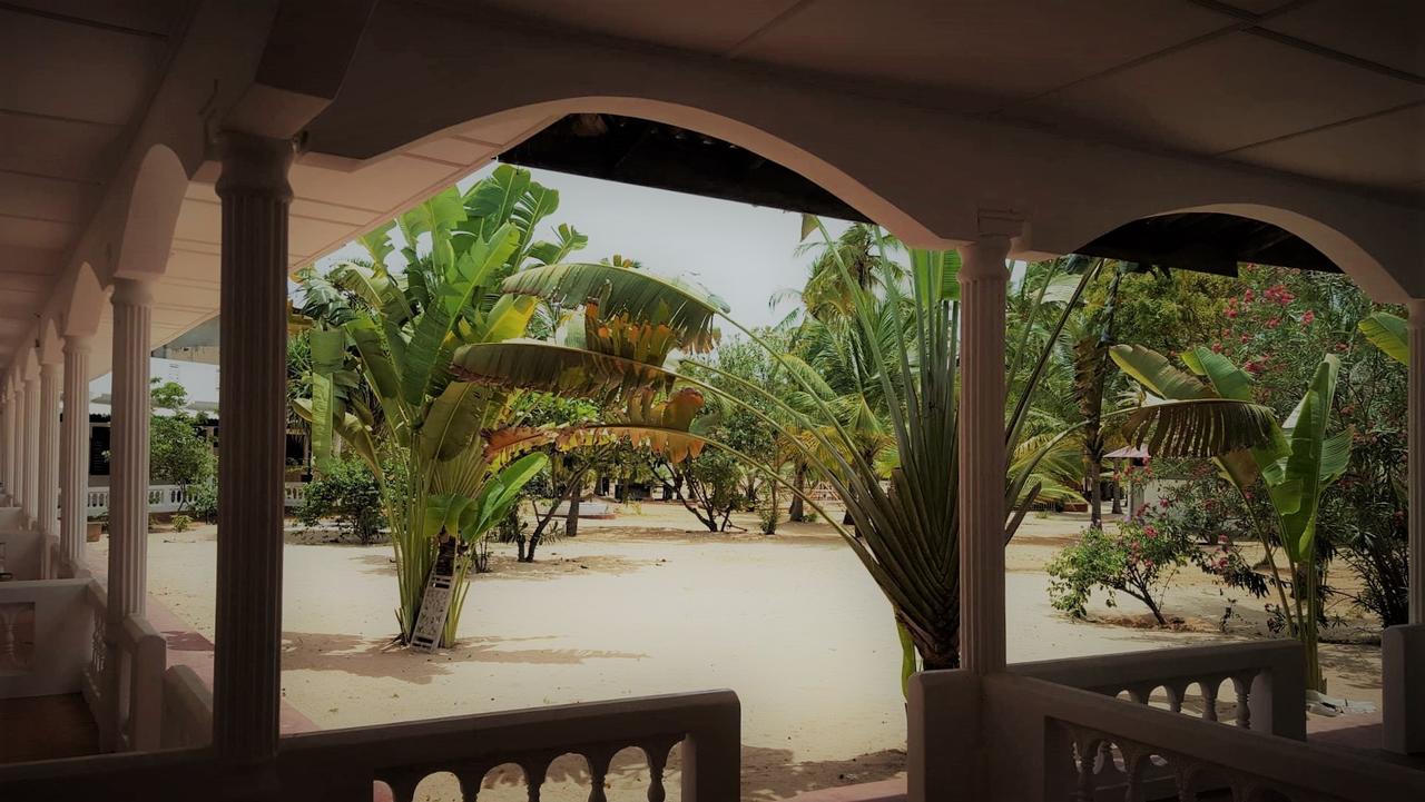 Alfresco Beach Hotel Uppuveli Ngoại thất bức ảnh
