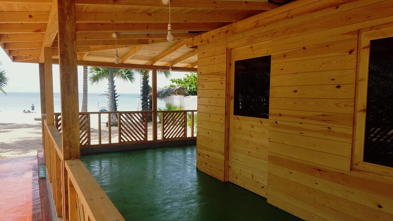 Alfresco Beach Hotel Uppuveli Ngoại thất bức ảnh