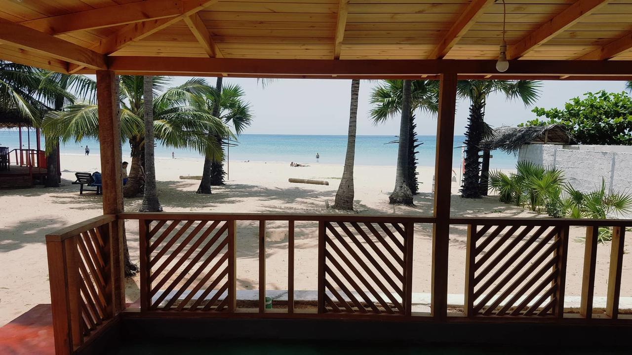 Alfresco Beach Hotel Uppuveli Ngoại thất bức ảnh